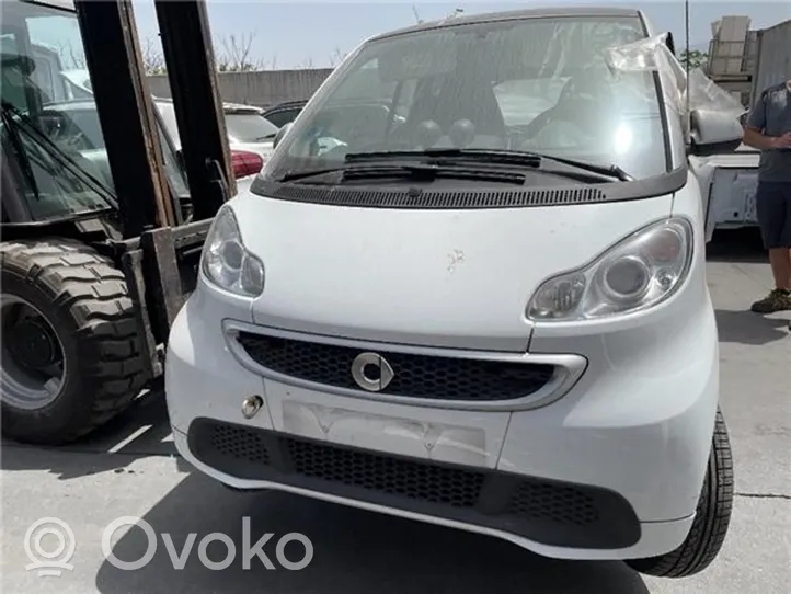 Smart ForTwo III C453 Kuljettajan istuin 