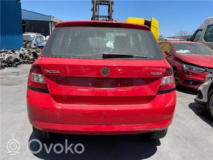 Skoda Fabia Mk3 (NJ) Etuistuimen turvavyön solki 