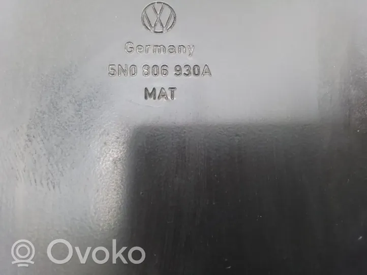 Volkswagen Tiguan Jäähdyttimen kannatin 5N0806930A