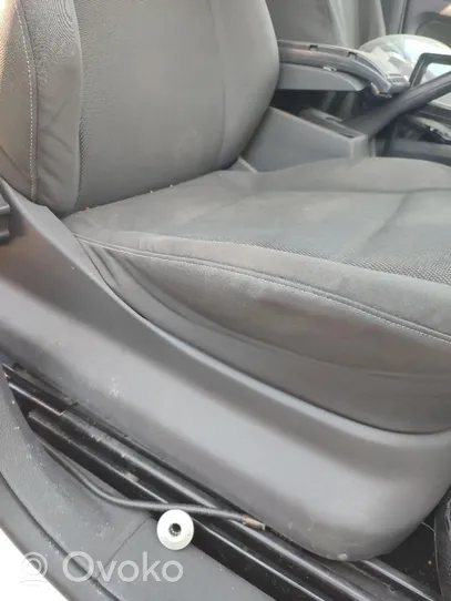 Volkswagen Caddy Fotel przedni pasażera Sinref