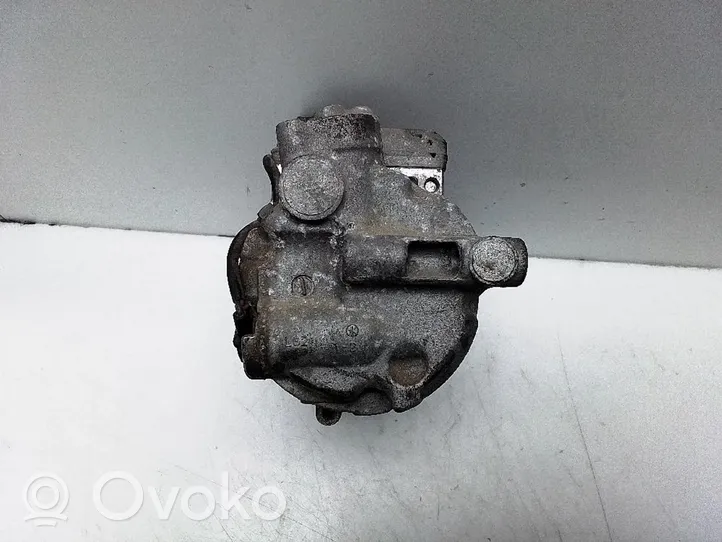 Infiniti Q50 Ilmastointilaitteen kompressorin pumppu (A/C) 8k0260805J