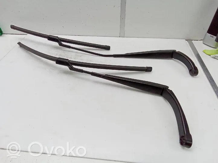 Volkswagen T-Roc Front wiper blade arm 2GA955410A