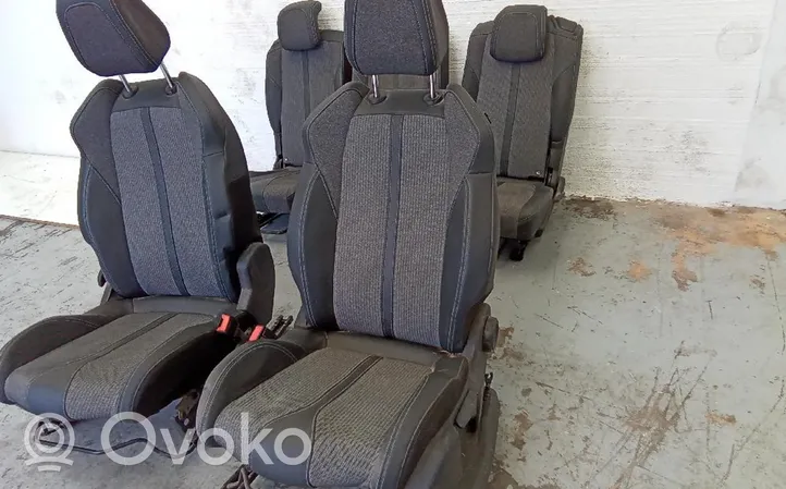 Peugeot 5008 II Fotele / Kanapa / Komplet SINREF