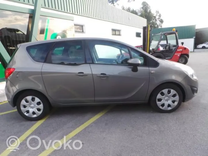 Opel Meriva B Carrosserie quartier arrière 