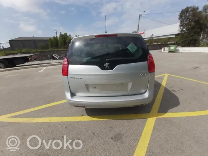 Peugeot 5008 Poutre de soutien de pare-chocs arrière 