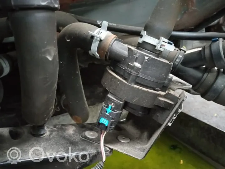 Renault Twingo III Pompa cyrkulacji / obiegu wody 