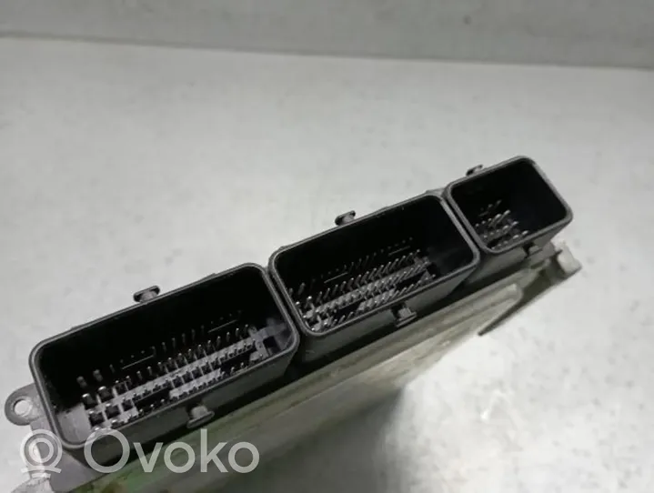 Renault Clio IV Sterownik / Moduł ECU 