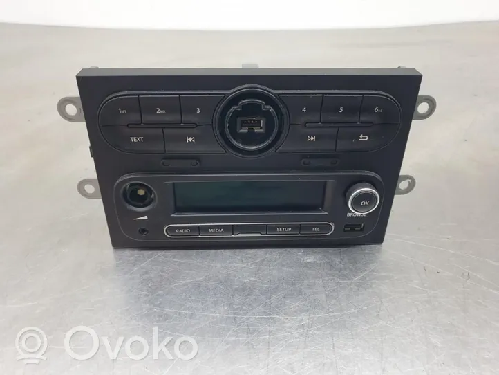 Renault Twingo III Panel / Radioodtwarzacz CD/DVD/GPS 