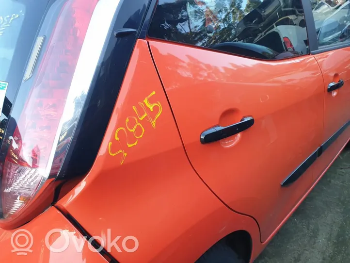 Toyota Aygo AB40 Drzwi tylne 