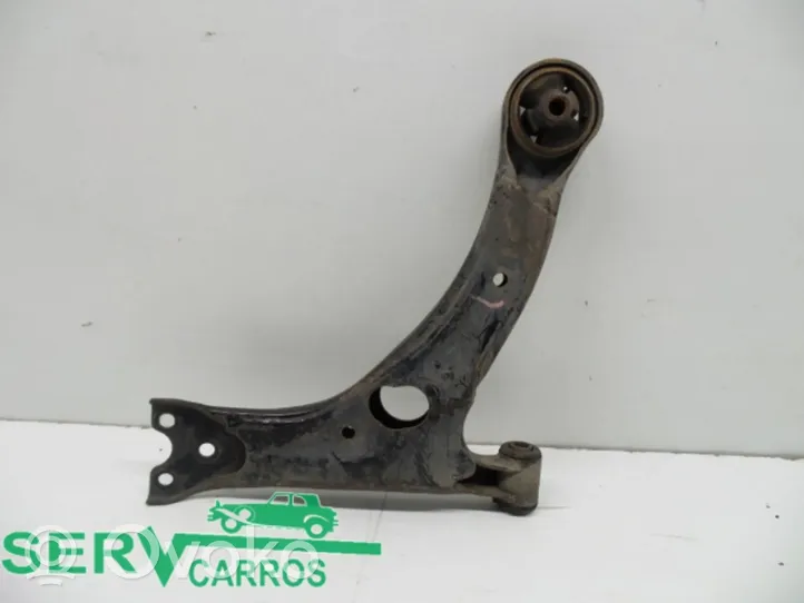 Toyota Corolla E120 E130 Braccio di controllo sospensione posteriore superiore/braccio oscillante 