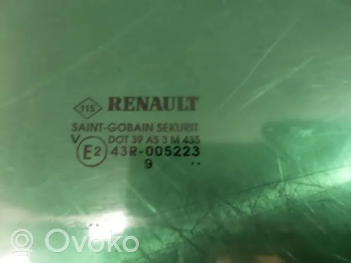 Renault Clio III Vitre de fenêtre porte arrière 