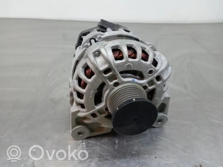 Renault Clio IV Alternator 