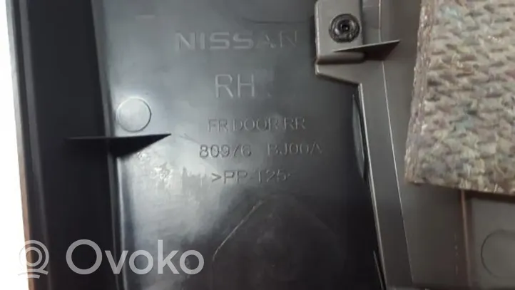 Nissan NV200 Etuoven verhoilu 