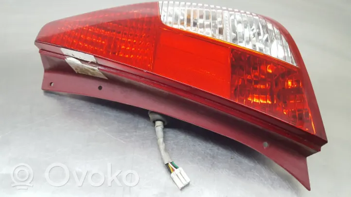 Hyundai i10 Lampy tylnej klapy bagażnika 