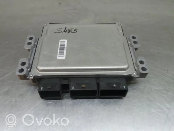 Dacia Sandero Calculateur moteur ECU 