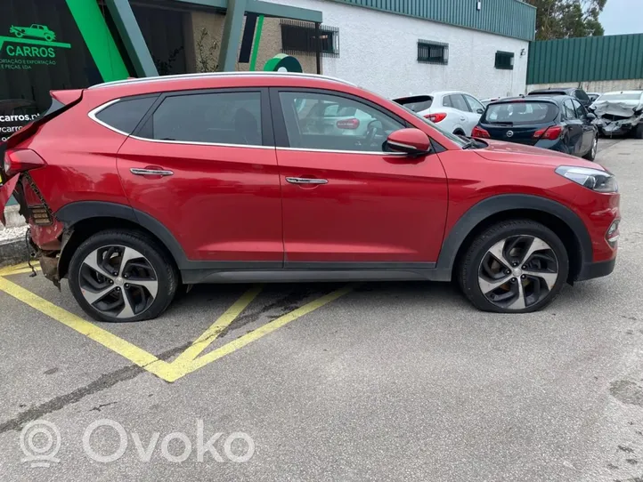 Hyundai Tucson TL Etuikkunan nostomekanismi ilman moottoria 