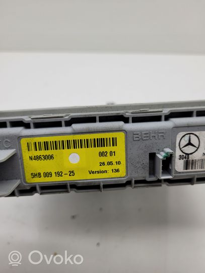 Mercedes-Benz E C207 W207 Scambiatore elettrico riscaldamento abitacolo A2048300461