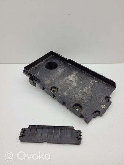 Volvo V40 Boîte de batterie 31301934