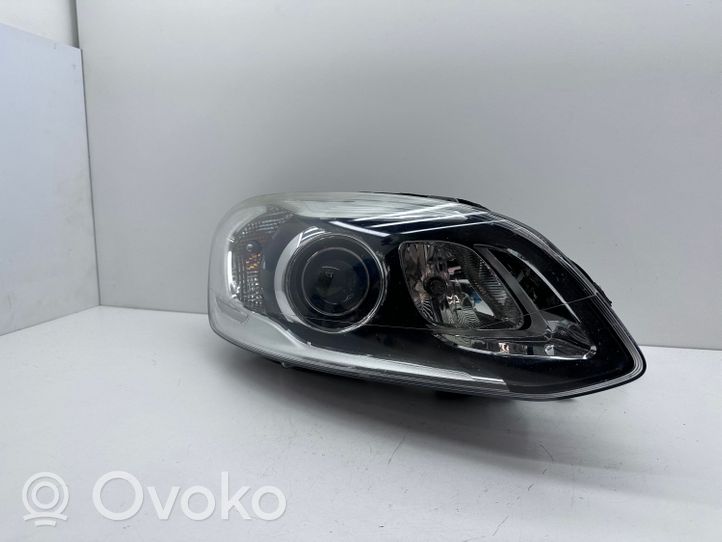 Volvo XC60 Lampa przednia 31395899