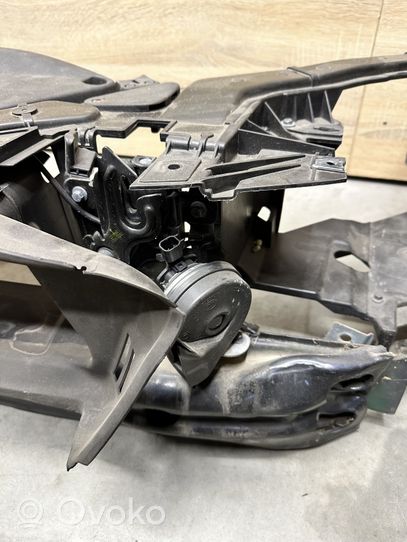 Volvo V40 Cross country Support de radiateur sur cadre face avant 