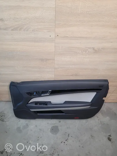 Mercedes-Benz E A207 Etuoven verhoilu A2077200251