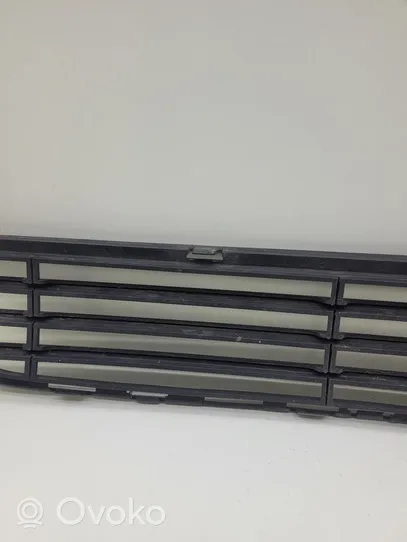 Volvo V40 Grille inférieure de pare-chocs avant 31347091