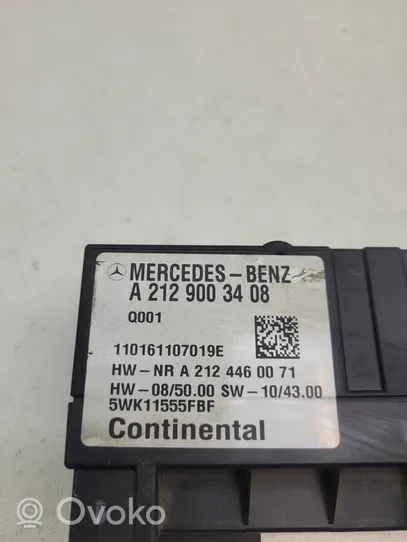 Mercedes-Benz C W204 Unité de commande / module de pompe à carburant A2129003408