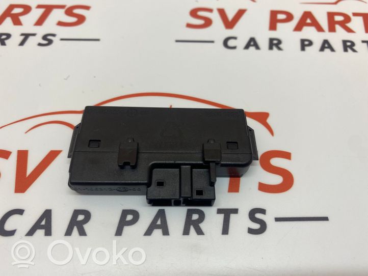 BMW 5 G30 G31 Pulsanti/interruttori sul volante 6865601