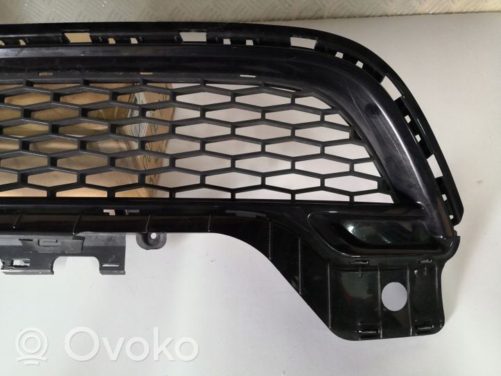Land Rover Discovery Sport Grille calandre supérieure de pare-chocs avant GK7M018K27A