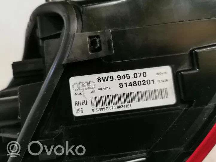 Audi A4 S4 B5 8D Lampa tylna 8W9945070