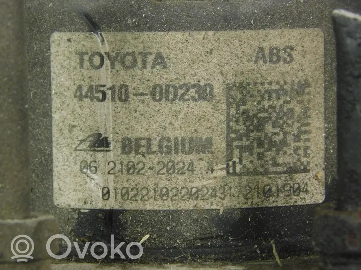 Toyota Avensis T270 ABS-pumppu 44510-0D230