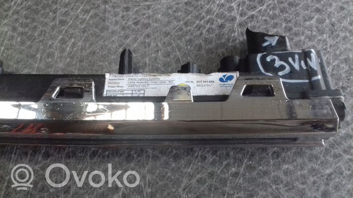 Volkswagen Taigo Faro diurno con luce led 2G7941654