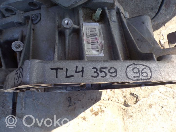 Renault Captur Mechaninė 6 pavarų dėžė TL4359