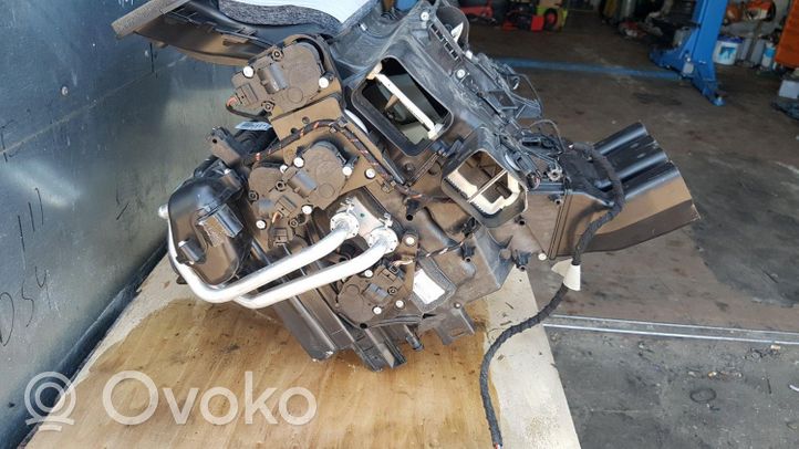 Volkswagen Touareg III Scatola climatizzatore riscaldamento abitacolo assemblata 4M1820001K