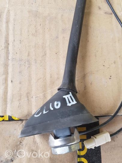 Renault Clio IV Radion antenni 