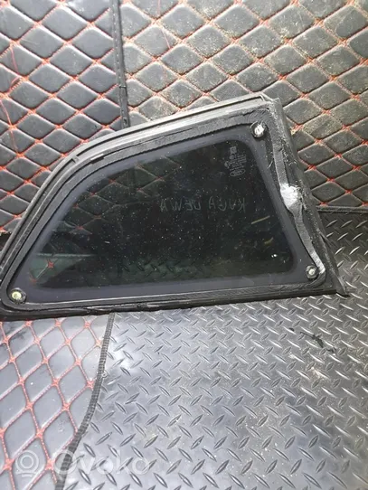 Ford Kuga II Fenêtre latérale avant / vitre triangulaire 