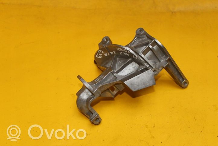 Ford Mondeo MK V Support, suspension du moteur 