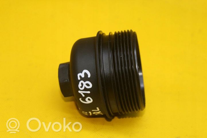 Volkswagen Golf VII Coperchio del filtro dell’olio 03N115433