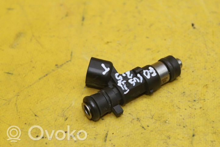Ford Focus Fuel injector 8653891