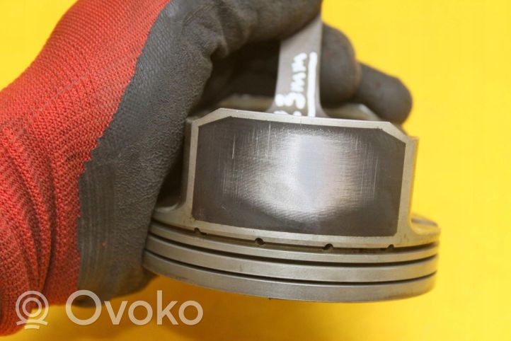 KIA Optima Piston avec bielle 