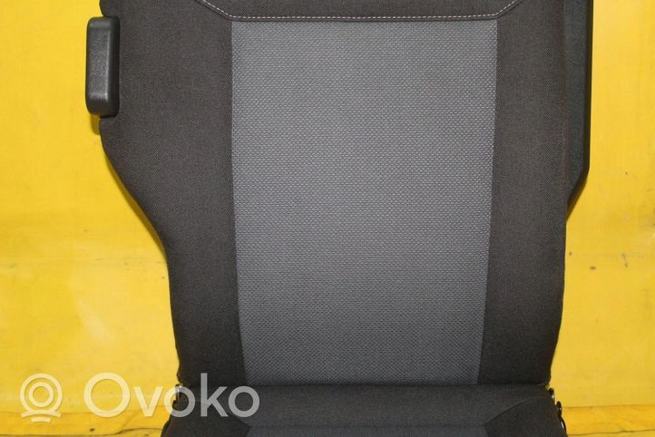 Opel Zafira B Galinė sėdynė 