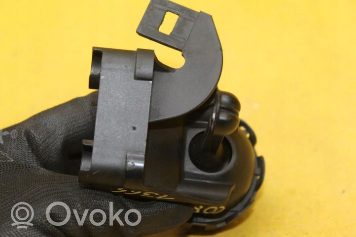 Opel Corsa D Vacuum air tank 