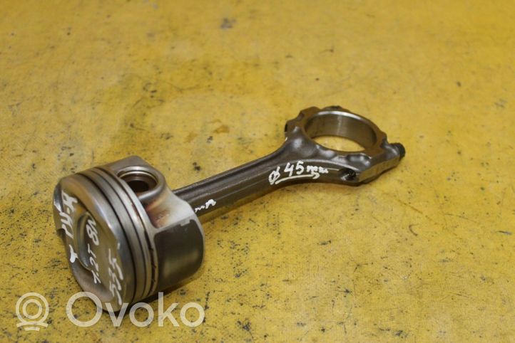 Toyota C-HR Piston avec bielle 