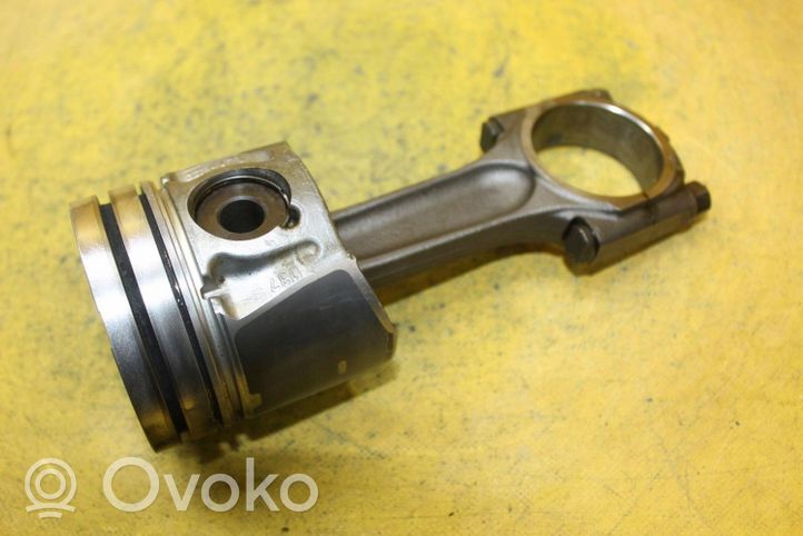 Ford Mondeo MK IV Piston 