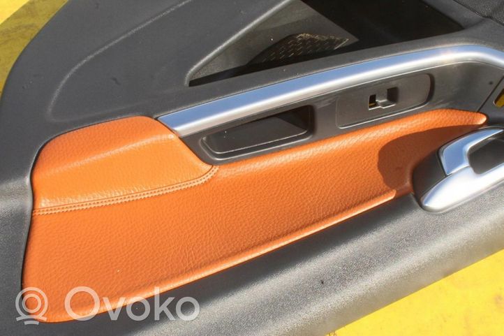 Volvo V60 Apmušimas priekinių durų (obšifke) V60