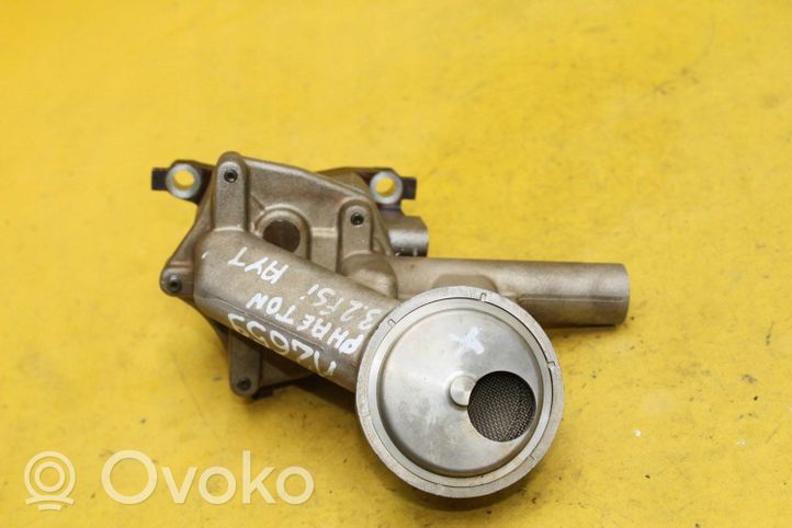 Volkswagen Phaeton Oil pump 022115153