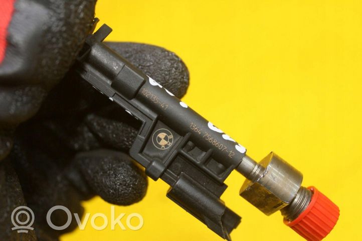 BMW X3 F25 Fuel injector 