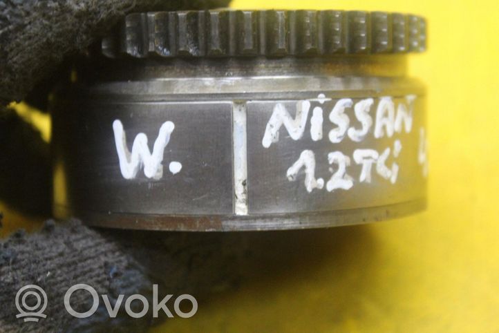 Nissan Qashqai Nokka-akselin vauhtipyörä / VANOS 130259835R