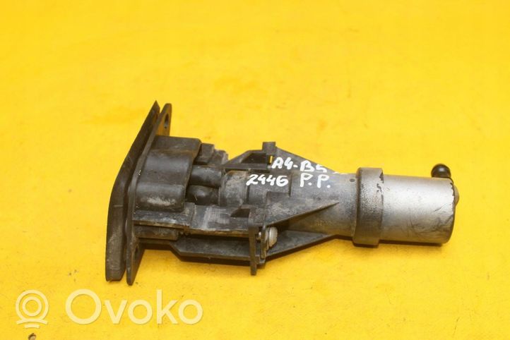 Audi A4 S4 B5 8D Dysza spryskiwacza lampy przedniej 8D0807788AA