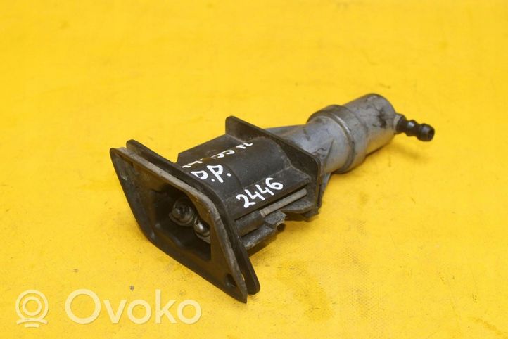 Audi A4 S4 B5 8D Dysza spryskiwacza lampy przedniej 8D0807788AA